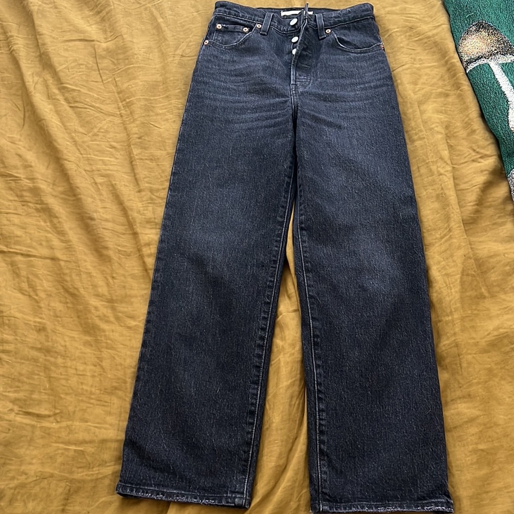Black Levi’s Straight Ankle Women’s Jeans